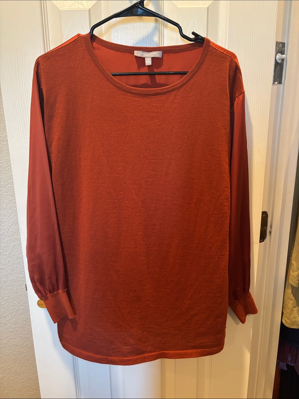 Neiman Marcus The Cashmere Collection 100% Silk Top Rust size Medium NWOT